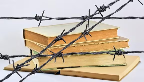 Conjura contra el Nombre