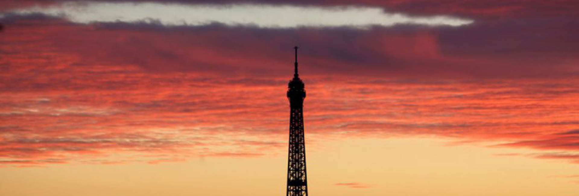 Son muchas vidas, muchas historias, son muchos sueños que naufragan en nuestro presente. No podemos permanecer indiferentes ante esto