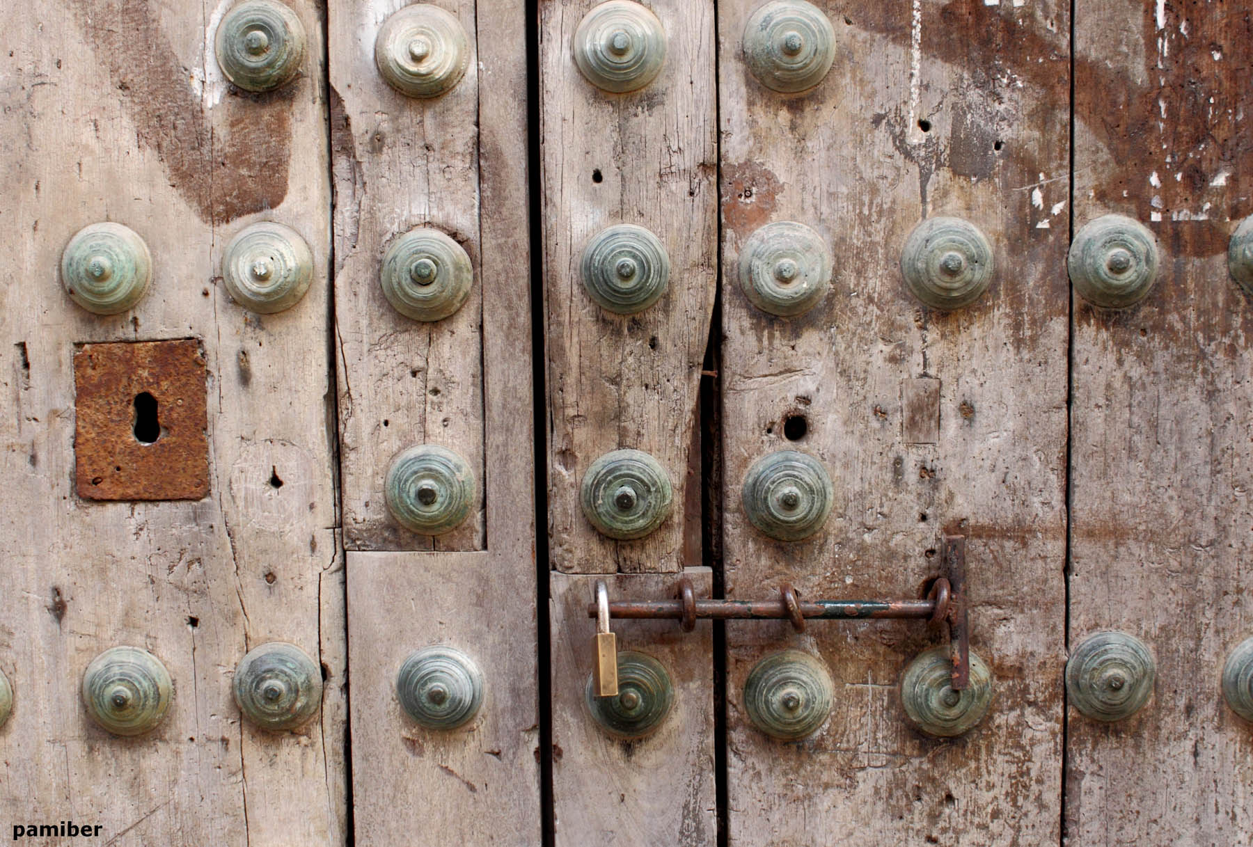 Salir, ver y llamar: no se queden encerrados en su fortaleza