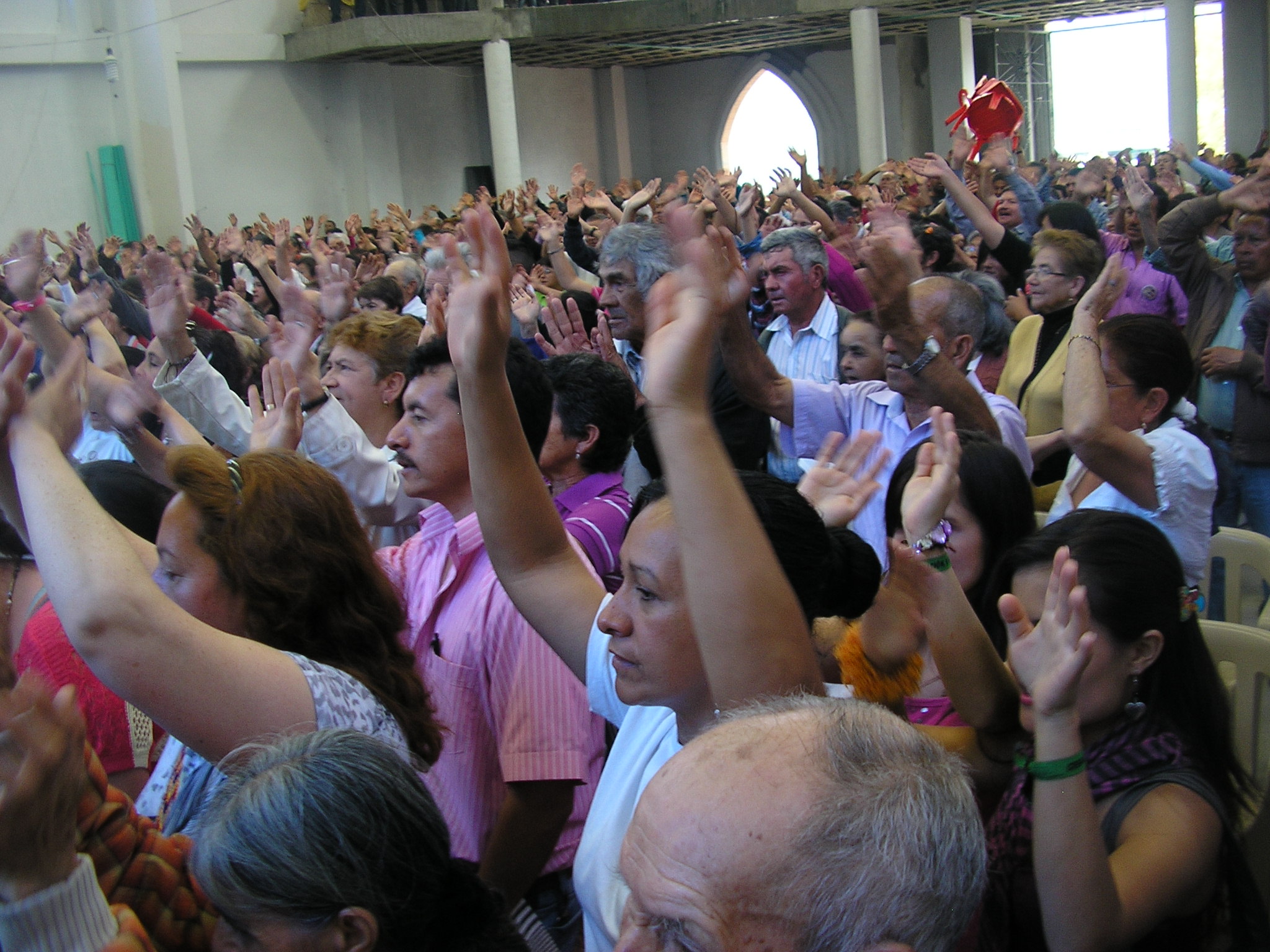 Francisco habla sobre los laicos y pide “desmontar” esa élite que se cree dueña de las parroquias y obras de la Iglesia