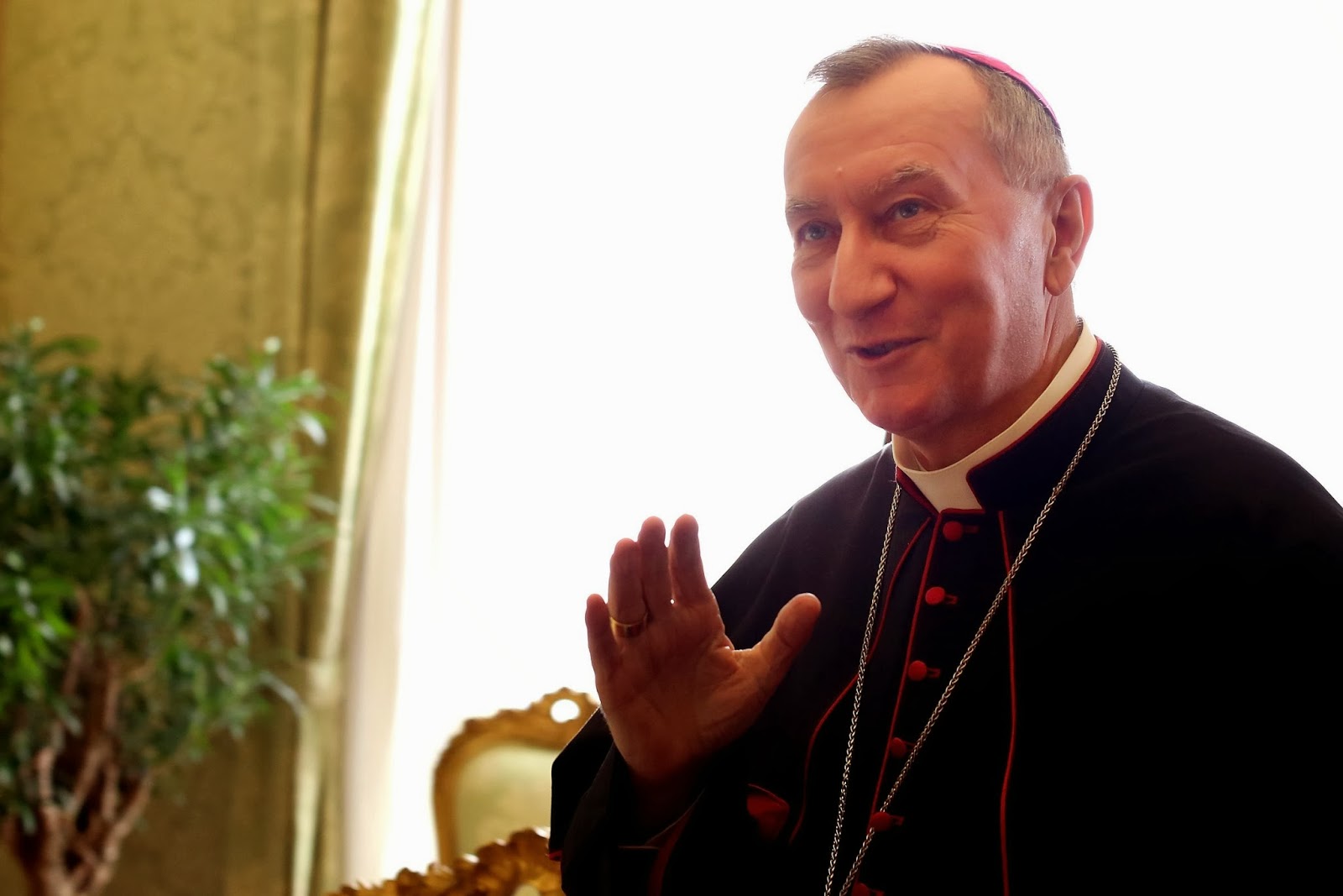 En los cien años de Fátima: es inútil especular sobre los secretos, afirma Parolín