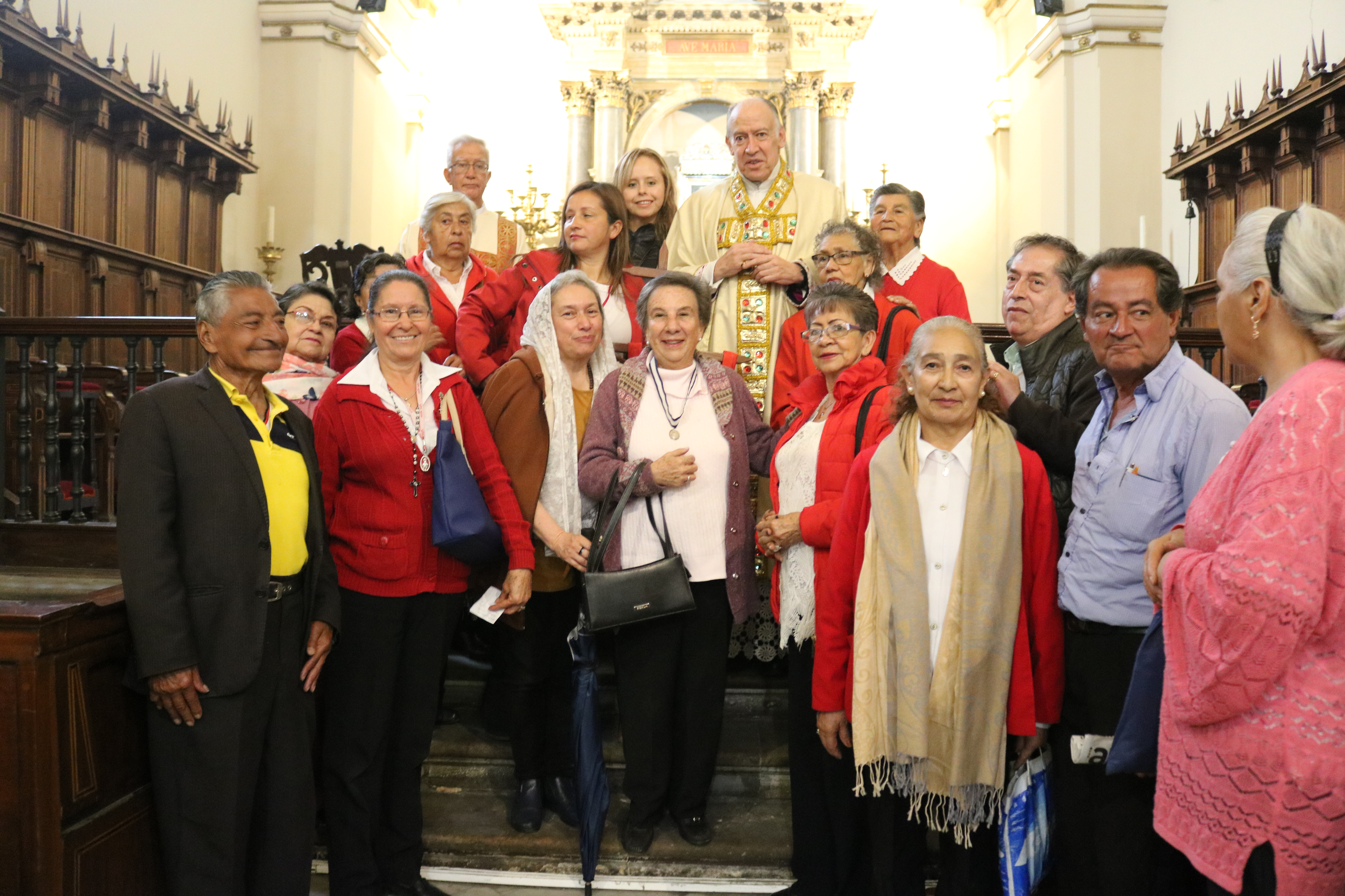 Con hermosa celebración culminó la Novena a la Virgen del Topo