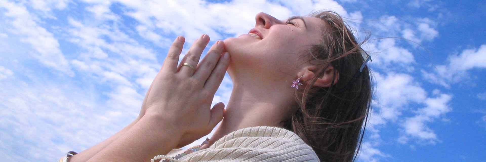 "Agradecer y pedir perdón", mensaje del Papa en las vísperas el último día del año