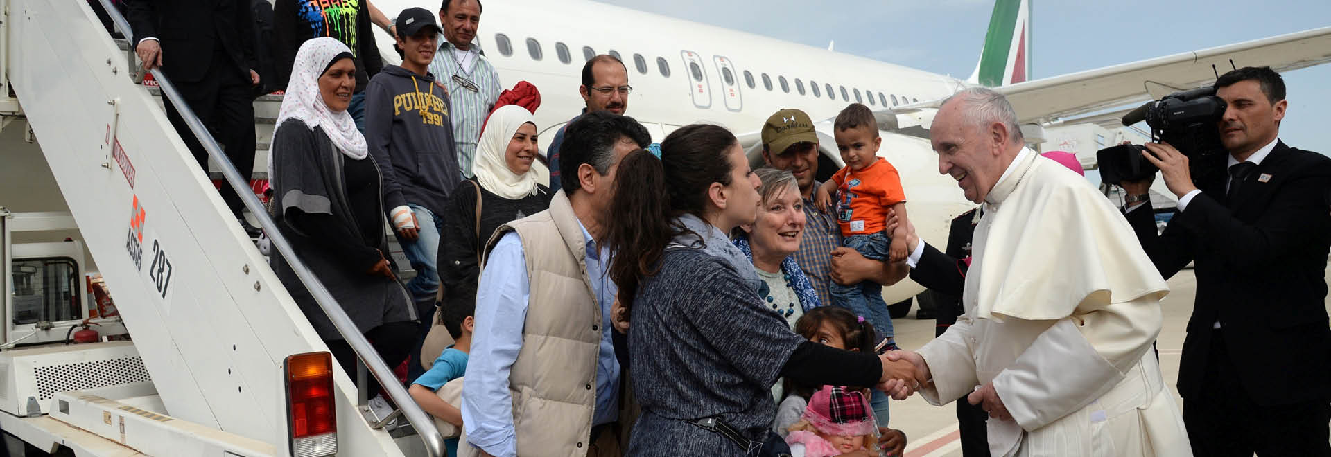 El sorprendente Francisco: “Huimos de la muerte y el Papa ha sido un ángel que nos ha salvado”