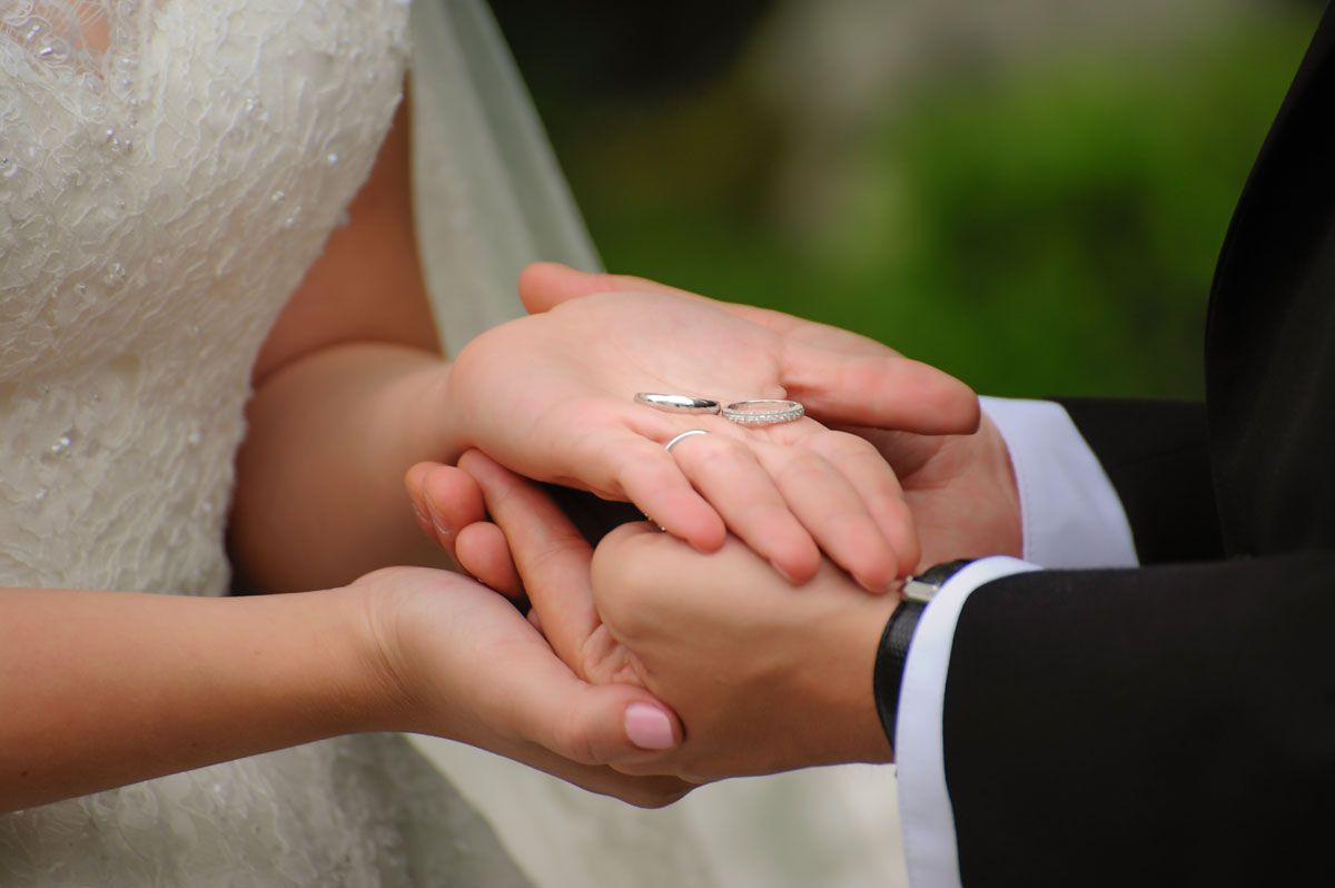 Dar un sí que ate, que quite la libertad, cuesta