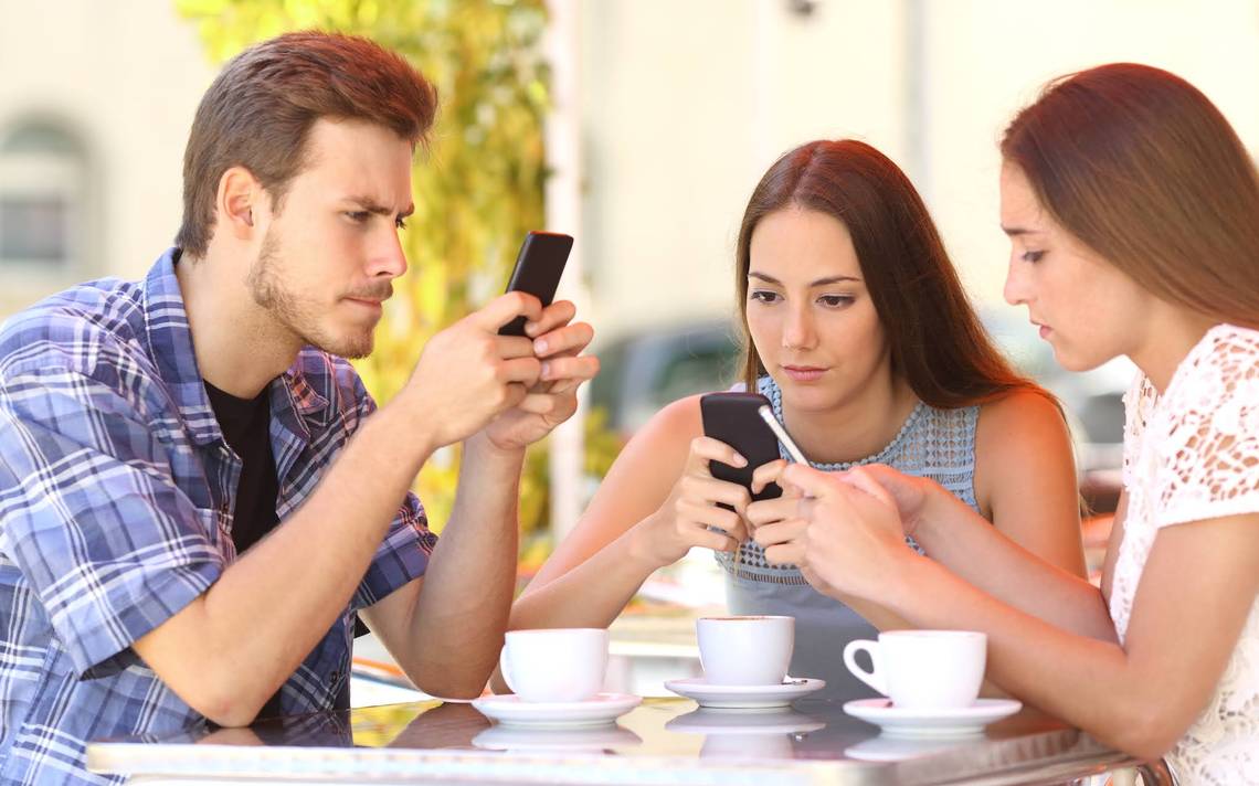 “¡Cuánto me gustaría que mirásemos menos las pantallas y nos mirásemos más a los ojos!”: Papa Francisco