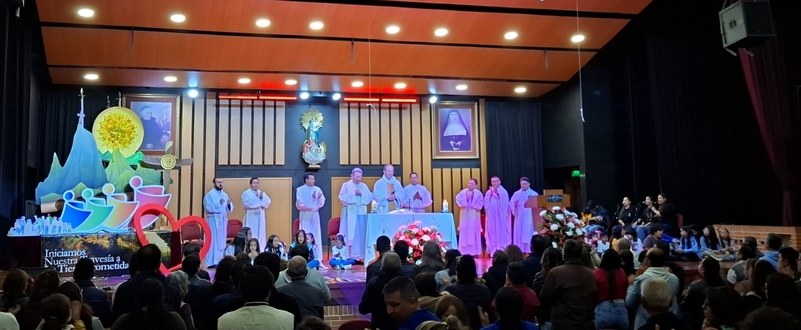 Alegría, gratitud y esperanza marcaron la jornada desarrollada por binas vicarias, abarcando de norte a sur y de oriente a occidente la capital colombiana.