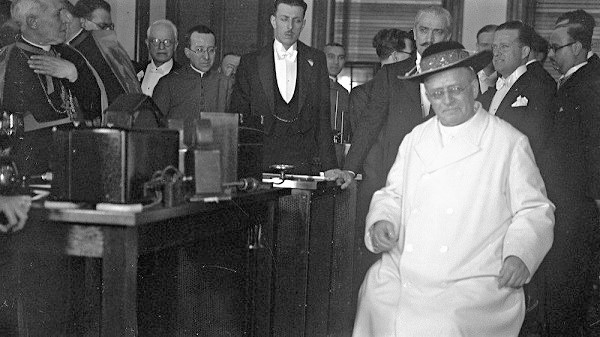 Marconi la voz del Papa