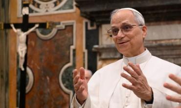 El primer videomensaje del papa León XIV ha sido en español y se refiere a Laudato si’